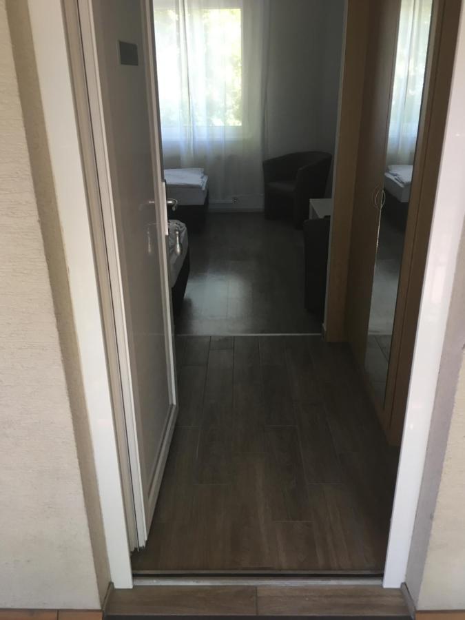 特科保龄球中央体育汽车旅馆 塞格德 外观 照片